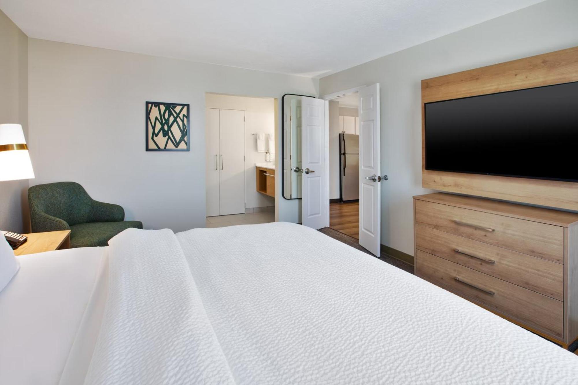 Staybridge Suites Omaha 80Th And Dodge By Ihg Esterno foto