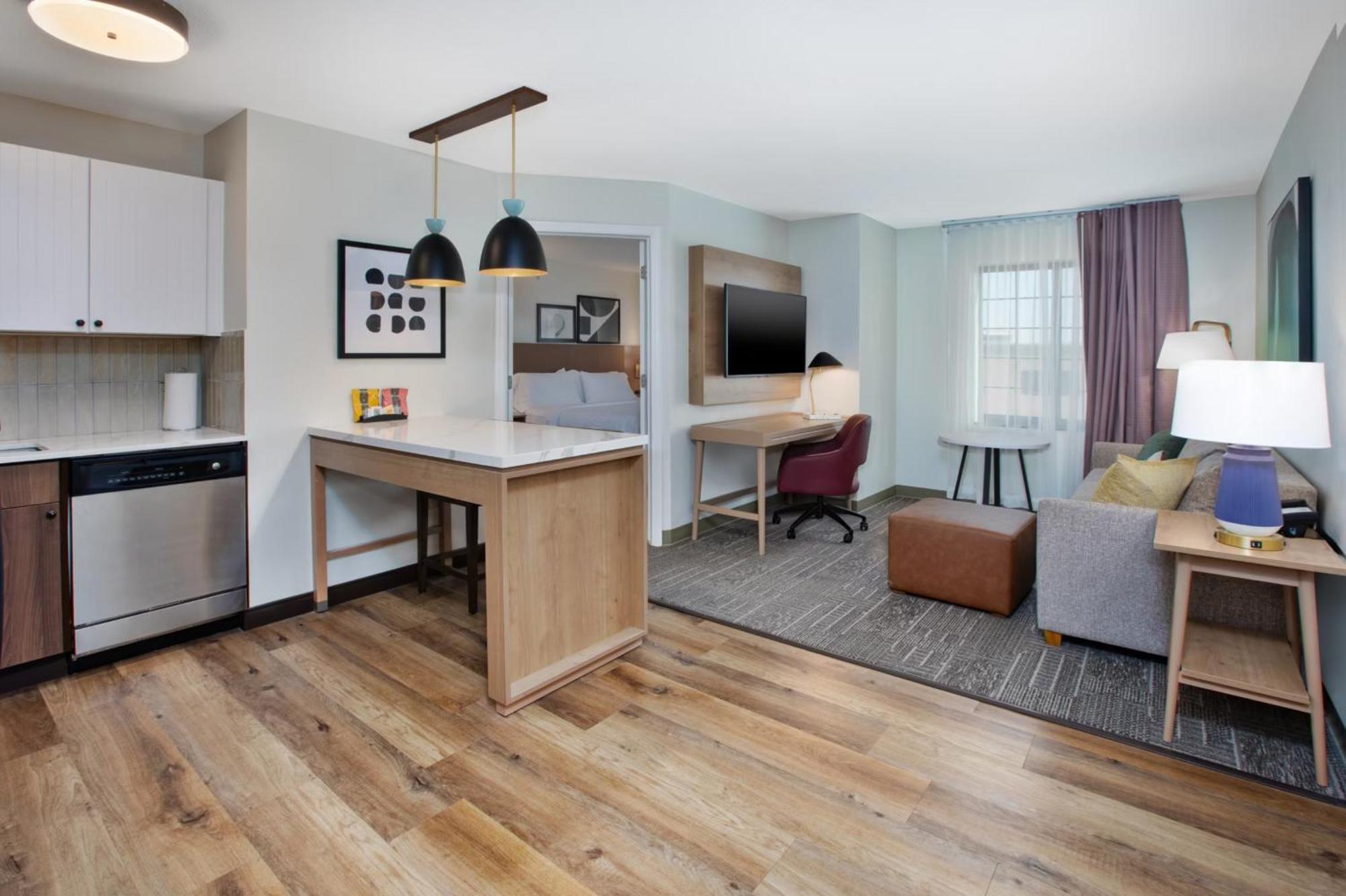 Staybridge Suites Omaha 80Th And Dodge By Ihg Esterno foto
