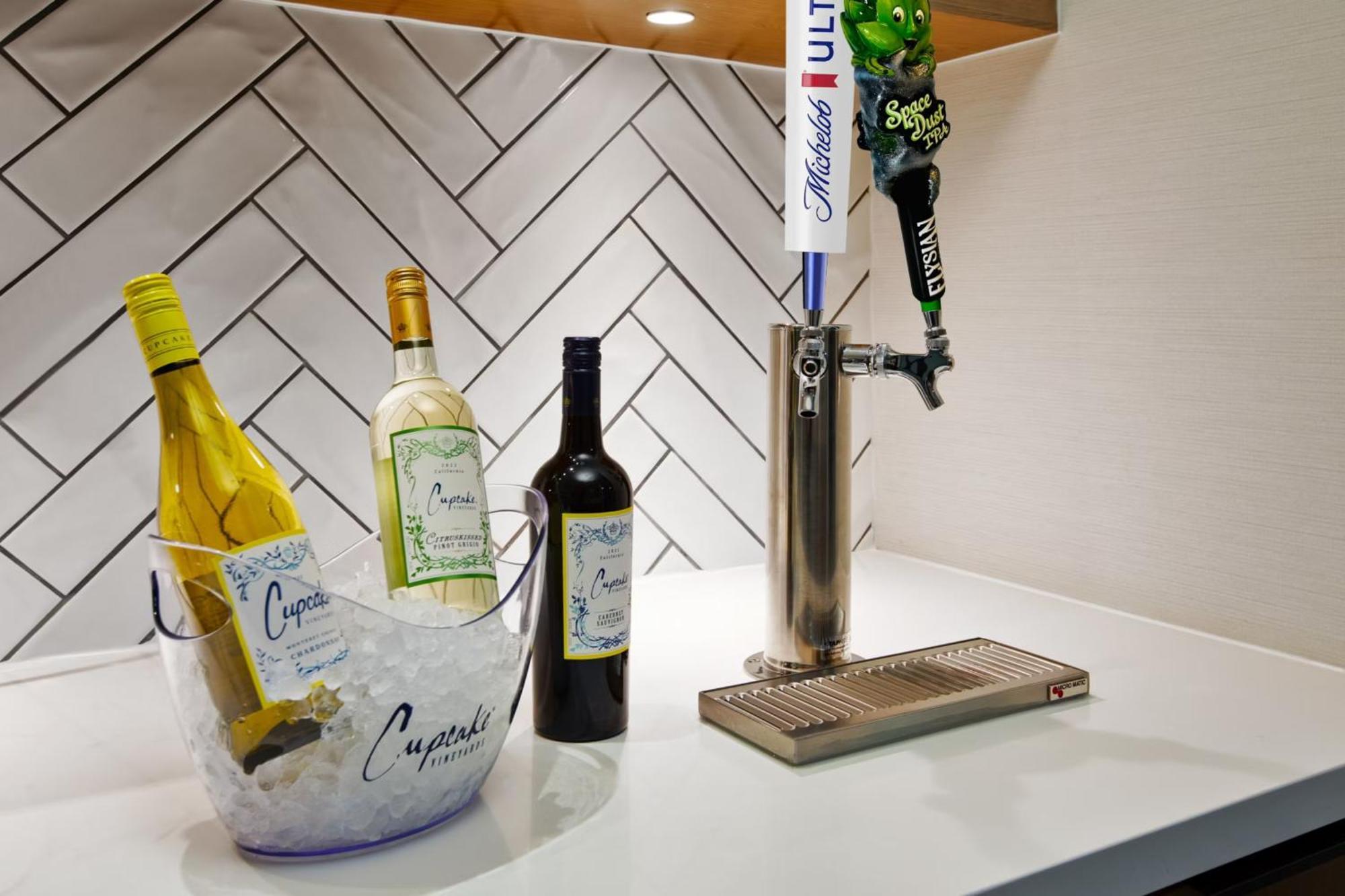 Staybridge Suites Omaha 80Th And Dodge By Ihg Esterno foto