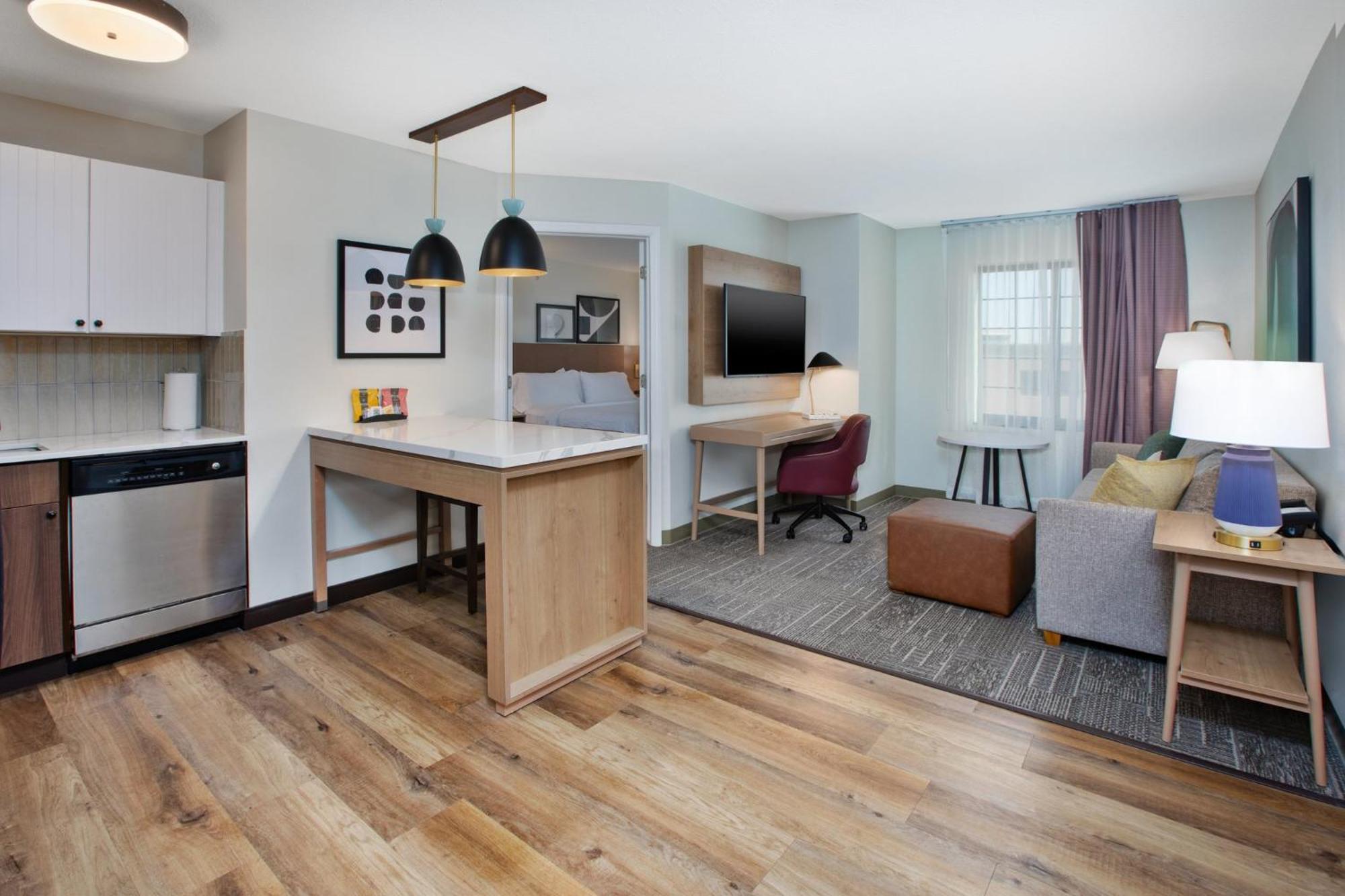 Staybridge Suites Omaha 80Th And Dodge By Ihg Esterno foto