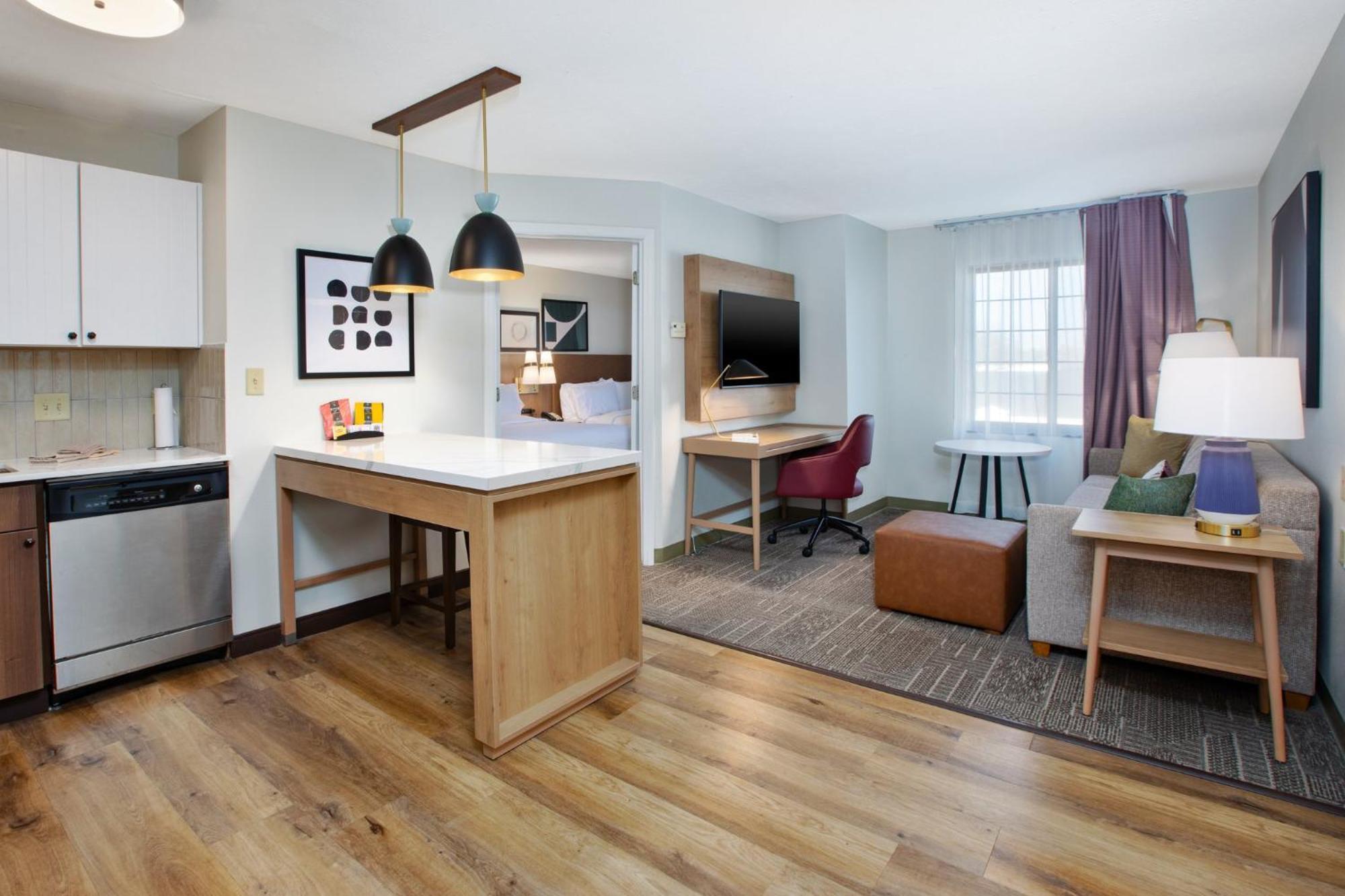 Staybridge Suites Omaha 80Th And Dodge By Ihg Esterno foto