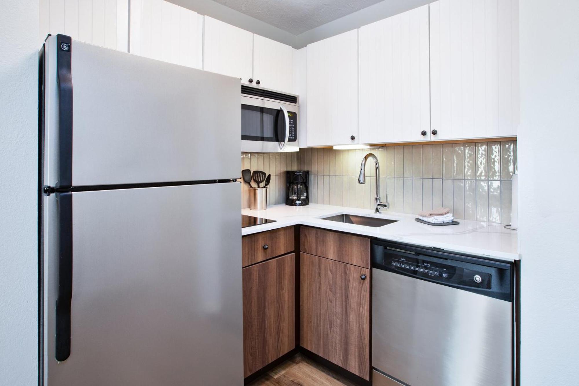 Staybridge Suites Omaha 80Th And Dodge By Ihg Esterno foto