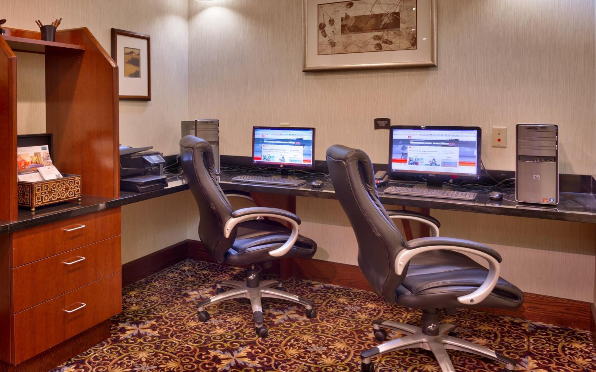 Staybridge Suites Omaha 80Th And Dodge By Ihg Esterno foto