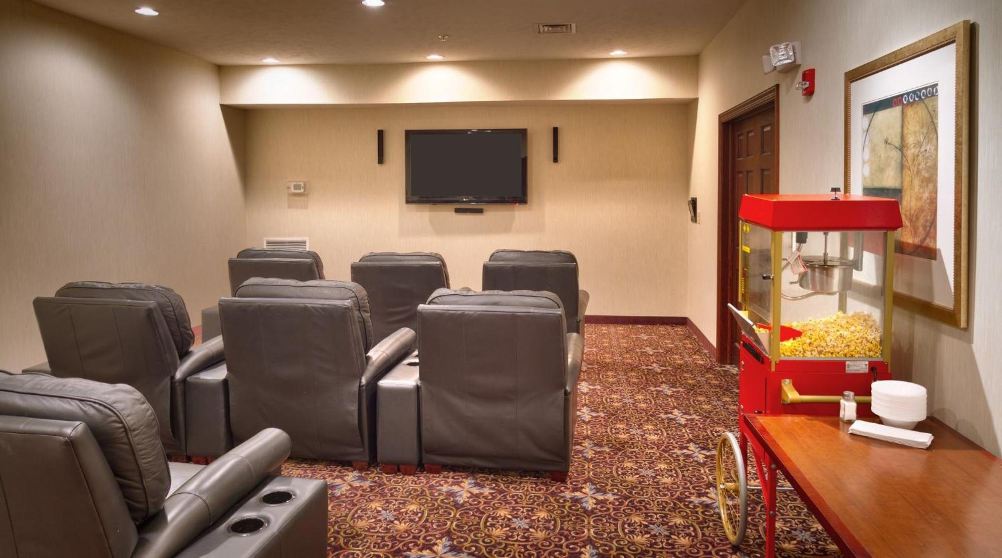 Staybridge Suites Omaha 80Th And Dodge By Ihg Esterno foto