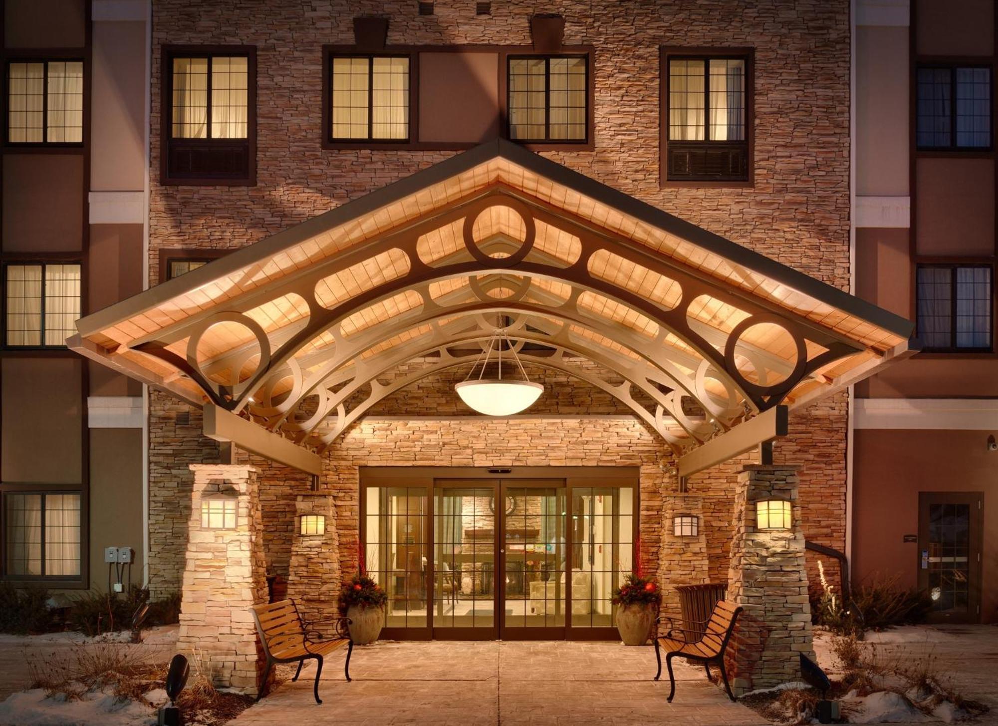 Staybridge Suites Omaha 80Th And Dodge By Ihg Esterno foto