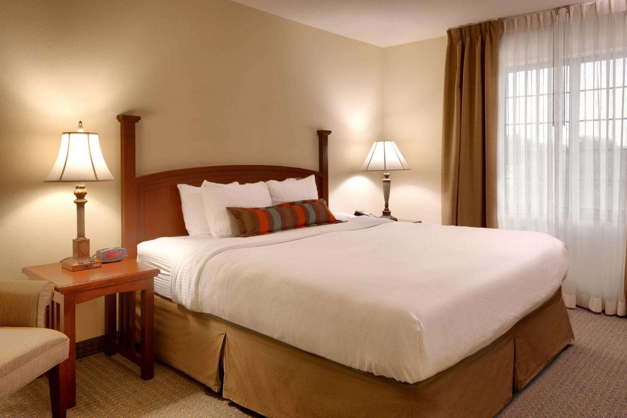 Staybridge Suites Omaha 80Th And Dodge By Ihg Esterno foto